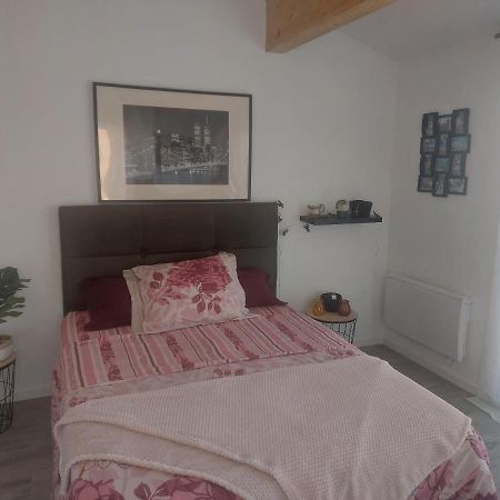 Chambre Climatisee A 20 Minutes De Bordeaux Marcamps Buitenkant foto