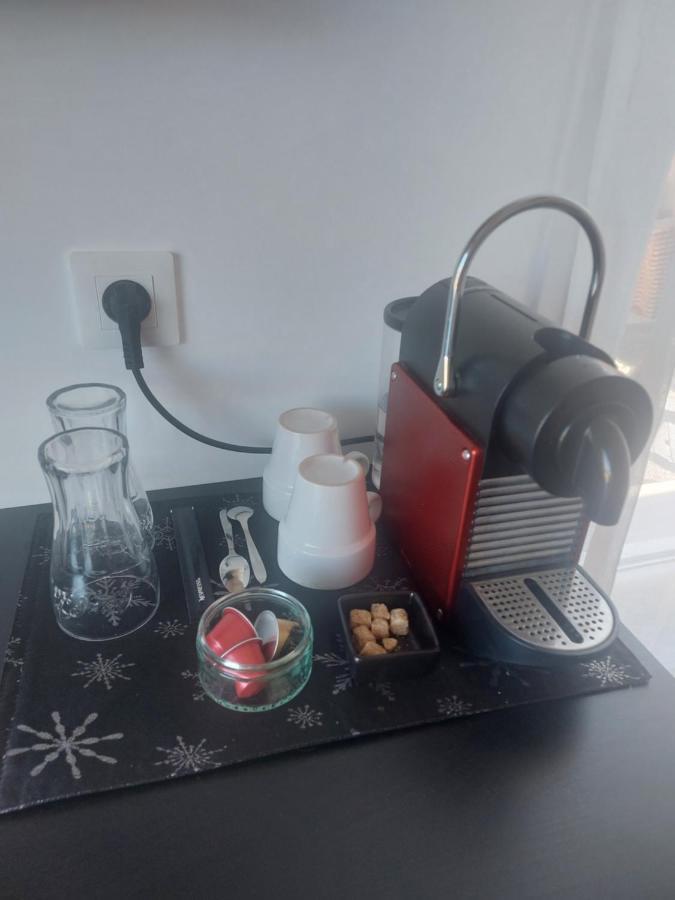Chambre Climatisee A 20 Minutes De Bordeaux Marcamps Buitenkant foto